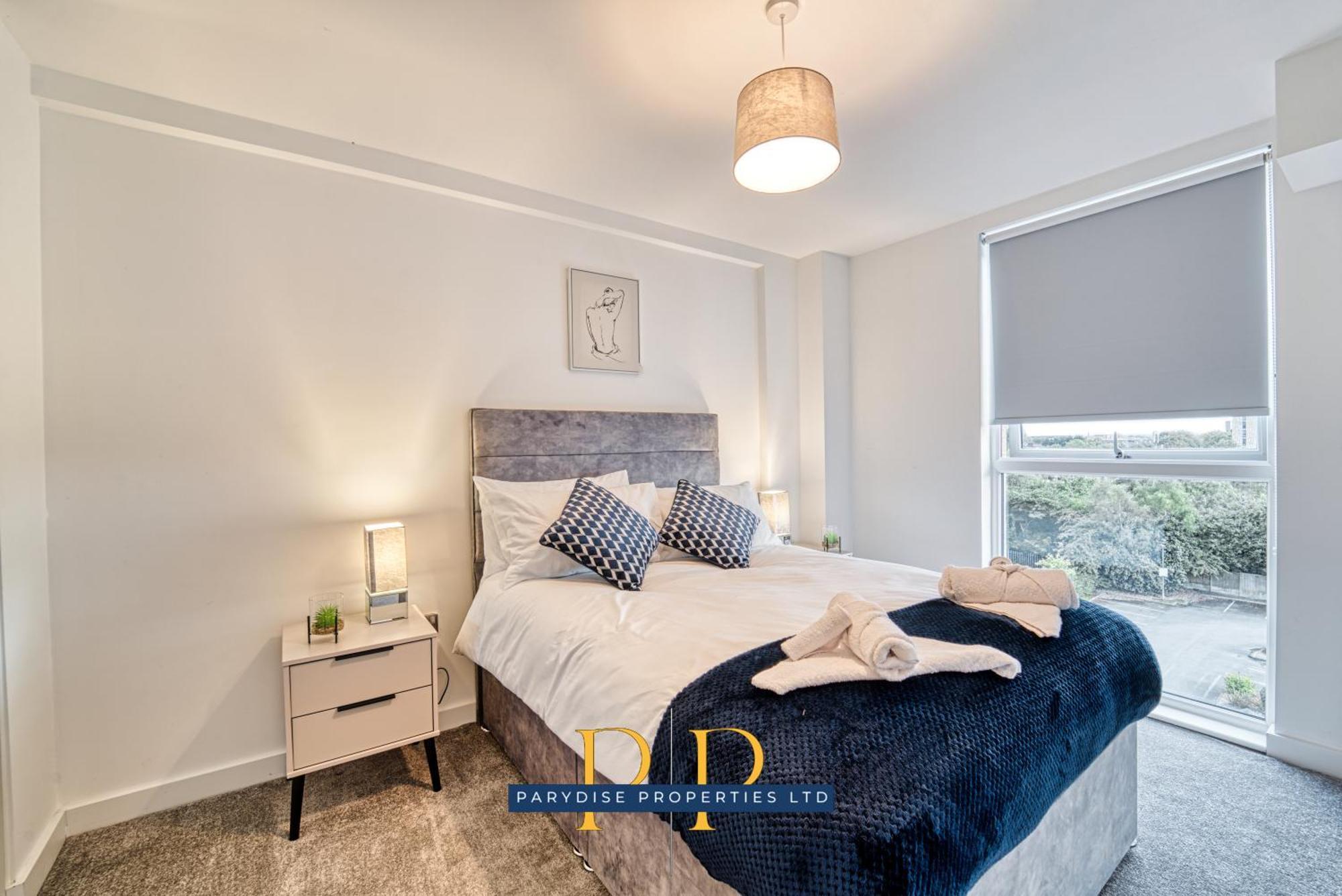 The Middlewood Plaza Suite - By Parydise Properties - Business Or Leisure Stays, Central Location, Sleeps 4, Salford Manchester Exterior foto